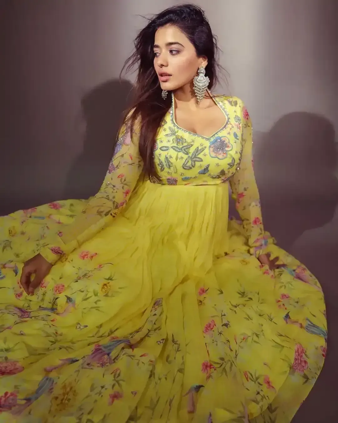 TOLLYWOOD ACTRESS KETIKA SHARMA IN LEMON YELLOW DRESS 9